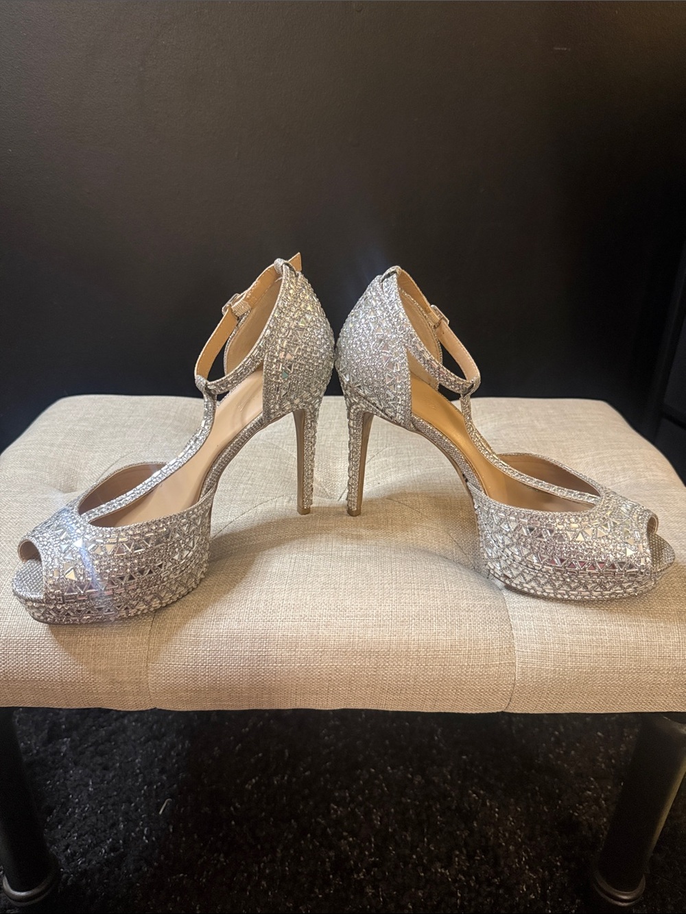 Thalia Sodi Silver Rhinestone T-Strap Platform Heels Size 8 - Picture 3 of 9